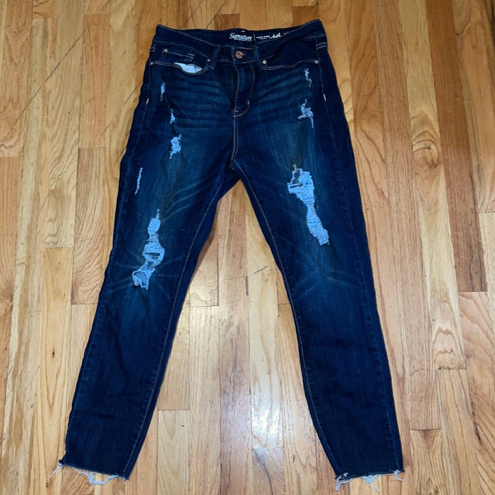 WOMANS SIGNATURE LEVI STRAUSS HIGH TISE ANKLE SKINNY JEANS SIZE 10 W30